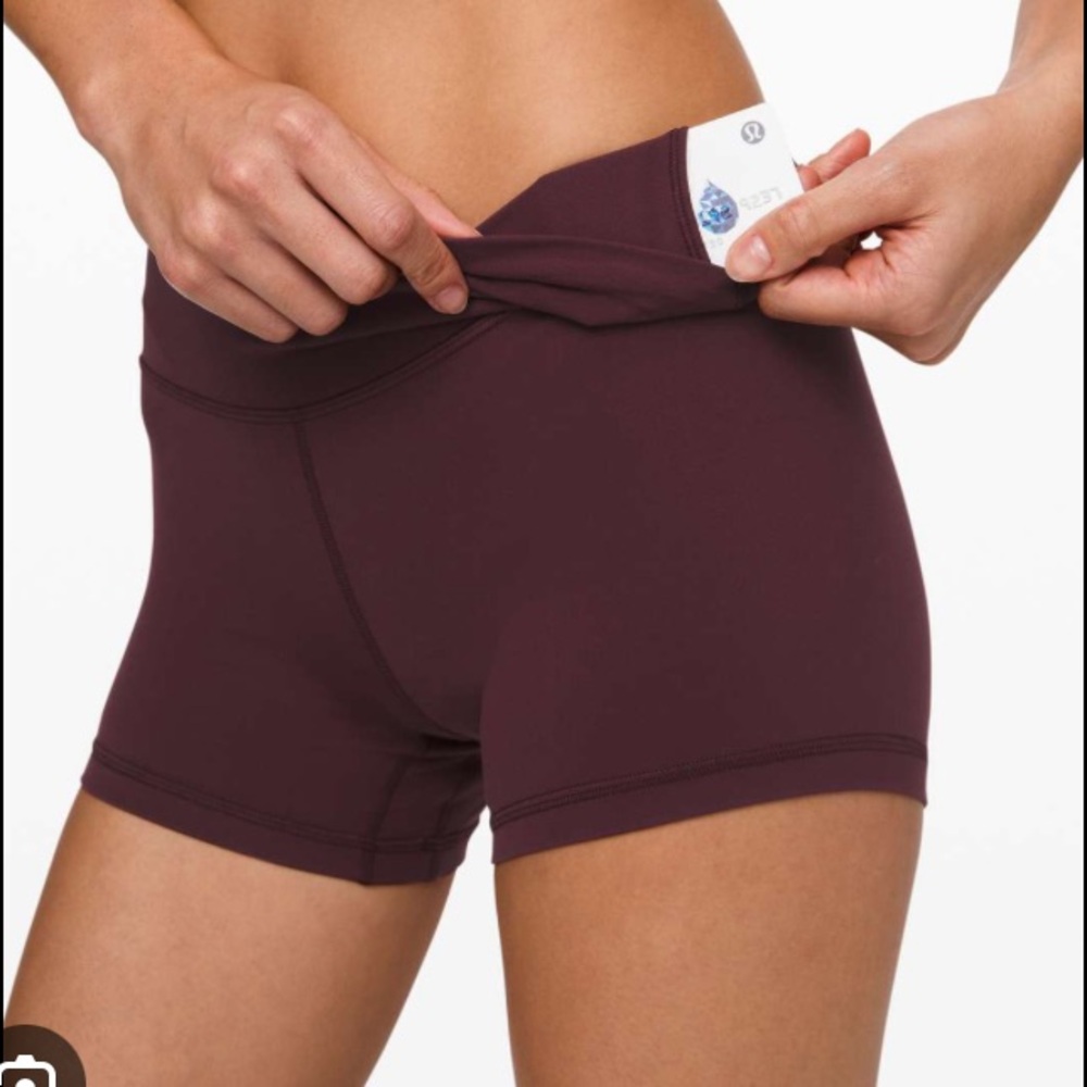 Lululemon super high rise align shorts